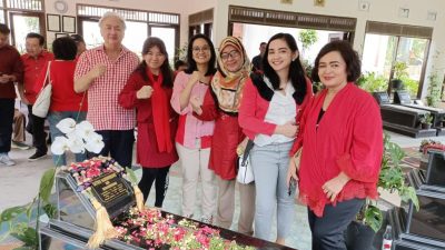 Mengenang Jasa Pendiri, Depinas SOKSI Ziarah Makam Prof. Suhardiman di Puncak, Bogor