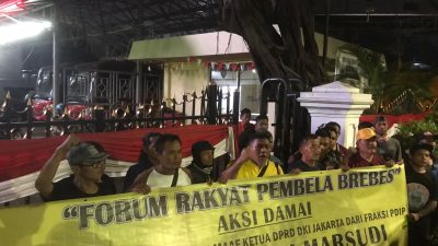 Harga Diri Diinjak, Masyarakat Brebes Rela Korbankan Waktu Demi Permintaan Maaf Prasetyo Edi