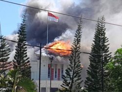 Duh! Kantor Bupati Pohuwato Gorontalo Diduga Dibakar dan Dirusak Massa