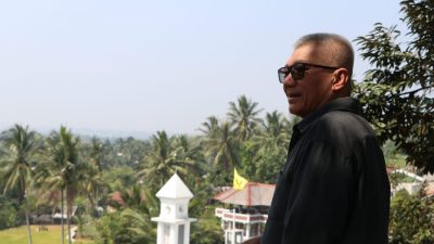 Lewat Salam 5 Jari dan Rumah Cuklik, Kang Agun Bentuk Karakter Anak-Anak Desa Ciburayut