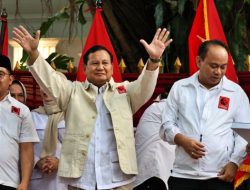 Terima Dukungan Projo, Prabowo: Saya Sepenuh Hati Bersatu dengan Jokowi