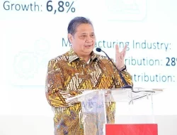 Menko Airlangga Sebut Gaji Pekerja Harus Rp. 10 Juta Agar RI Jadi Negara Maju di 2045