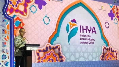 Menperin Agus Gumiwang Siapkan Strategi Perbaiki Penurunan Sektor Farmasi Halal RI