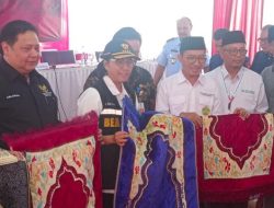 Menko Airlangga Musnahkan Barang Impor Rp.50 Miliar: Ganggu Komoditas Nasional!