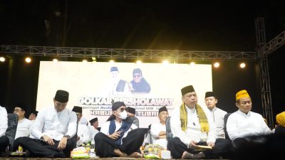 Airlangga Hartarto, Sarmuji dan Gus Miftah Bershalawat Bareng Masyarakat Tuban