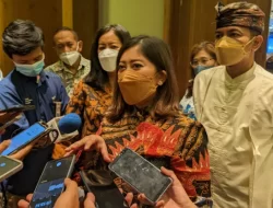 Diplomasi Jadi Kunci, Meutya Hafid Ajak Masyarakat Cerdas Tak Ikut Boikot Produk Israel