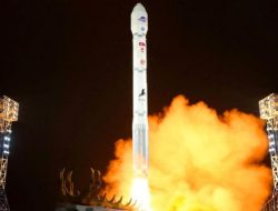Korut Sukses Luncurkan Malligyong-1, Satelit Mata-mata Pertama ke Orbit