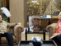 Sambangi Menko Airlangga, Dubes India Ingin Tingkatkan Investasi Kesehatan dan Otomotif