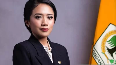 Puteri Komarudin: Perempuan Indonesia Adalah Pahlawan Keluarga
