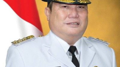 Bupati Kutai Barat Minta Maaf Ajudannya Tendang Kepala Sopir Truk