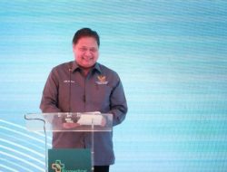 Menko Airlangga Paparkan Cara Indonesia Kurangi Ketergantungan Terhadap Dollar AS