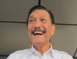 Menko Luhut Soal Isu Sejumlah Menteri Mundur: Silakan Saja! sudah Ditawarin, Nggak Mundur!