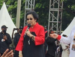 Megawati: Jangan Kesengsem Pilih Capres Hanya Karena Bansos