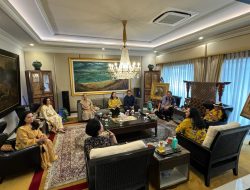 Sambangi Airlangga, Akbar Tandjung Bangga Suara dan Kursi DPR Partai Golkar Naik Signifikan di Pemilu 2024