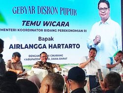 Menko Airlangga Pastikan Pemerintah Takkan Impor Beras Saat Petani Panen
