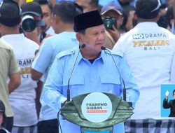 Prabowo Diberikan Tanda Kehormatan Kenaikan Pangkat Jenderal oleh Presiden Jokowi