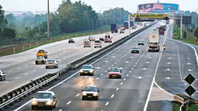 Wow! Malaysia Gratiskan Jalan Tol Bagi Pemudik, Hadiah Lebaran Pemerintah Untuk Rakyatnya
