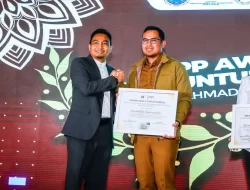 Pilar Saga Ichsan Terima Penghargaan Atas Inisiatif Penyaluran Zakat Untuk Korban Kekerasan di Tangsel