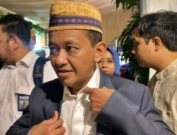 Ditanya Soal Pansus Tambang, Menteri Bahlil Hanya Lambaikan Tangan