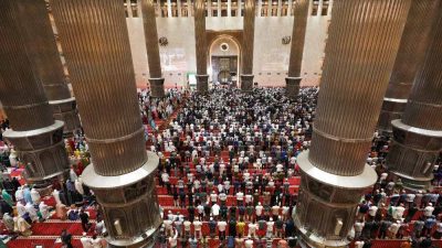 Menag Yaqut Larang Shalat Tarawih dan Tadarus Pakai Pengeras Suara Luar Selama Bulan Puasa