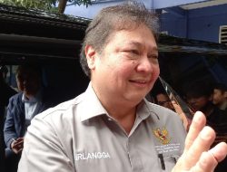 Menko Airlangga Tinjau Sosialisasi Makan Siang Gratis di SMPN 2 Curug: Dalam Rangka Pak Zaki OTW Jakarta