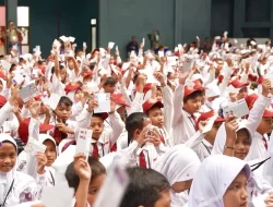 Mendikbud Nadiem Resmi Tetapkan Seragam Sekolah Baru Untuk Siswa SD, SMP, SMA