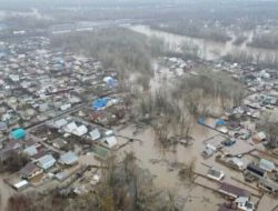 Banjir Meluas ke Kazakhstan, Rusia Evakuasi Lebih dari 100 Ribu Warga