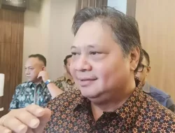 Jokowi Tunjuk Menko Airlangga Jadi Ketua Pelaksana Tim Persiapan dan Percepatan Keanggotaan OECD