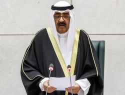 Emir Kuwait Mishal Al Ahmad Al Jaber Al Sabah Keluarkan Dekrit Bubarkan Parlemen