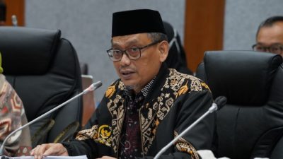 Bingung UKT Bisa Naik 3 Kali Lipat, Komisi X DPR Bakal Panggil Mendikbud Nadiem