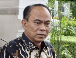 Didesak Mundur Usai PDN Kominfo Diserang Ransomware, Budi Arie Hanya Senyum