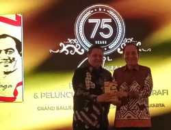 Airlangga Hartarto: Selamat Ulang Tahun Senior Theo Sambuaga
