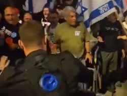Protes Anti Netanyahu Berujung Bentrok Antara Ribuan Warga Vs Polisi Israel