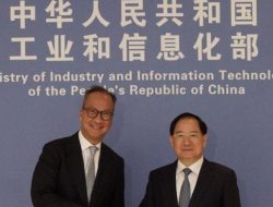 Menperin Agus Gumiwang Ajak China Investasi di Industri Semikonduktor Indonesia