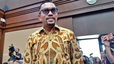 Ada Uang Rp. 800 Juta Ngalir ke Nasdem, Hakim Heran Ahmad Sahroni Tak Tahu