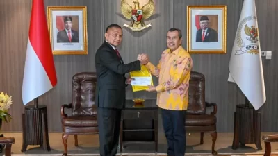 Syamsuar Resmi Dapat Mandat DPP Partai Golkar Maju Pilgub Riau 2024