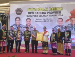 Sultan Palembang Beri Menko Airlangga Gelar Pangeran Wira Negara Karena Berjasa di Bidang Perekonomian