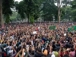 Puluhan Ribu Warga Bangladesh Turun ke Jalan, Tuntut PM Sheikh Hasina Mundur