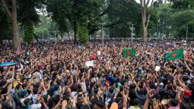 Puluhan Ribu Warga Bangladesh Turun ke Jalan, Tuntut PM Sheikh Hasina Mundur