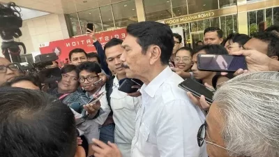 Menko Luhut Soal Isu Reshuffle Kabinet: Nggak Tahu Saya!