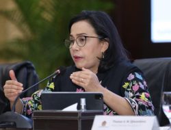 Menkeu Sri Mulyani: Industri Tekstil RI Ambruk Akibat Kalah Saing