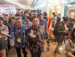 Ingin Retail UMKM Tumbuh, Menko Airlangga Ajak Masyarakat Belanja Produk Indonesia