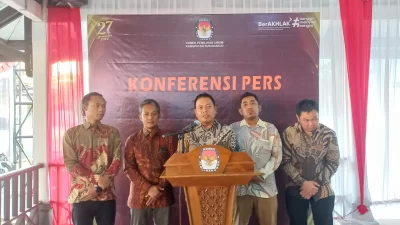 Pilbup Sukoharjo: Etik Suryani-Eko Sapto Purnomo Lawan Kotak Kosong