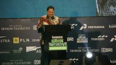 Menko Airlangga: Pasar Kendaraan Listrik Bekas Jadi Tantangan