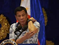 Eks Presiden Filipina Rodrigo Duterte Maju Calon Walikota Davao City Bersama Putranya