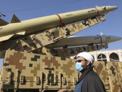 Duarrr! Iran Bombardir Israel Dengan 400 Rudal. Pangkalan Udara Hancur