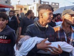 Israel Bombardir Kamp Pengungsi Gaza Tengah, Puluhan Wanita dan Anak Tewas