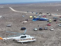 Pesawat Azerbaijan Airlines Jatuh di Kazakhstan, 27 Dari 67 Orang Selamat