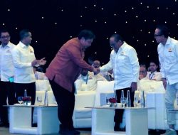 Aburizal Bakrie Dukung KADIN Indonesia Tekan Kemiskinan dan Tumbuhkan Ekonomi RI Di Atas 8 Persen