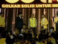Prabowo Nyanyi O Ulate Bareng Bahlil di Panggung: Saya Selalu Bersama Golkar